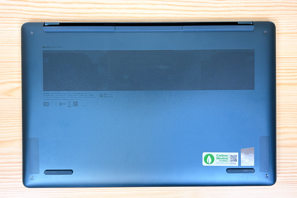 Lenovo Yoga Slim 9i Gen 10(14型 Intel) 底面カバー