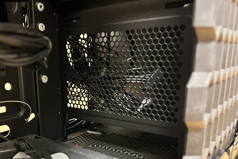 Lenovo Legion Tower 5 30IAS10 HDD用ケーブル