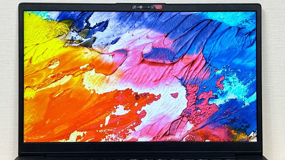 Lenovo V14 Gen 4 AMD 2025年モデル 色域比較