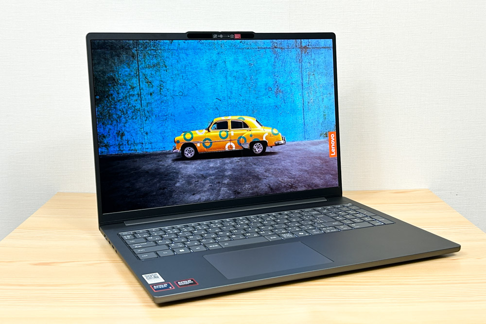 Lenovo IdeaPad Slim 5 Gen 10(16型 AMD) 筐体 左斜め前から