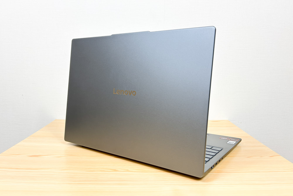 Lenovo IdeaPad Slim 5 Gen 10(16型 AMD) 背面