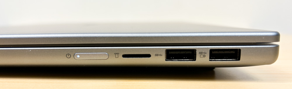 Lenovo IdeaPad Slim 5 Gen 10(16型 AMD) 右側面インターフェイス