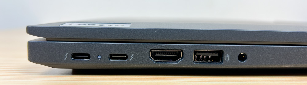 Lenovo ThinkPad T14 Gen 6 AMD(14型 AMD) 左側面インターフェイス