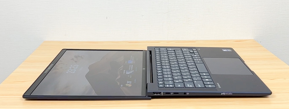 Lenovo Yoga Pro 7i Gen 10 Aura Edition(14型 Intel)　180度開くディスプレイ