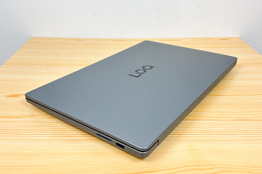 Lenovo LOQ Essential Gen 9 (15.6型 Intel) 筐体