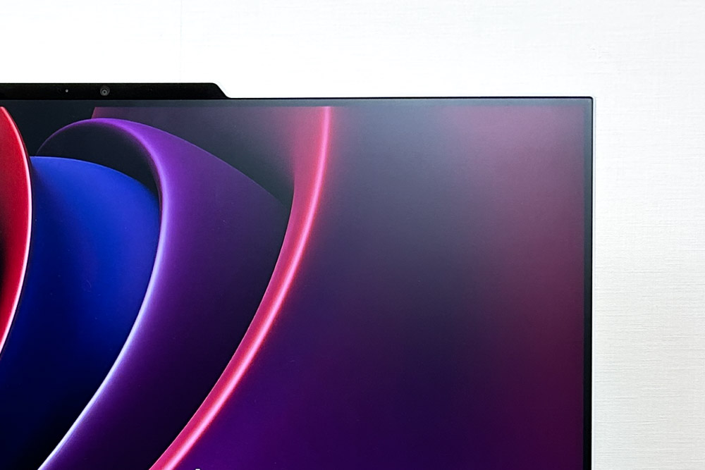 Lenovo A100 ベゼル幅