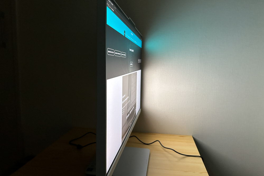 Lenovo IdeaCentre AIO 27IRH9 ディスプレイ 視野角のチェック　横から
