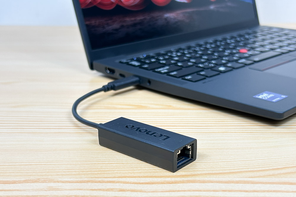 Lenovo ThinkPad X13 Gen 6(13.3型 Intel) 外付けRJ45を接続