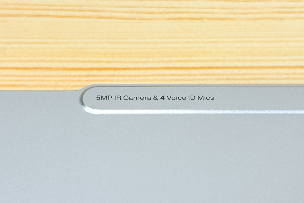 Lenovo Yoga Slim 7i Aura Edition Gen10(14型 Intel)　コミュニケーションバー