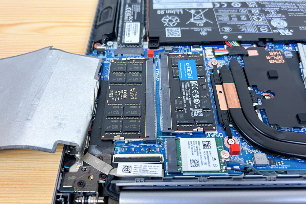 Lenovo ThinkBook 14 Gen 8 Arrow Lake(14型 Intel) メモリ64B搭載