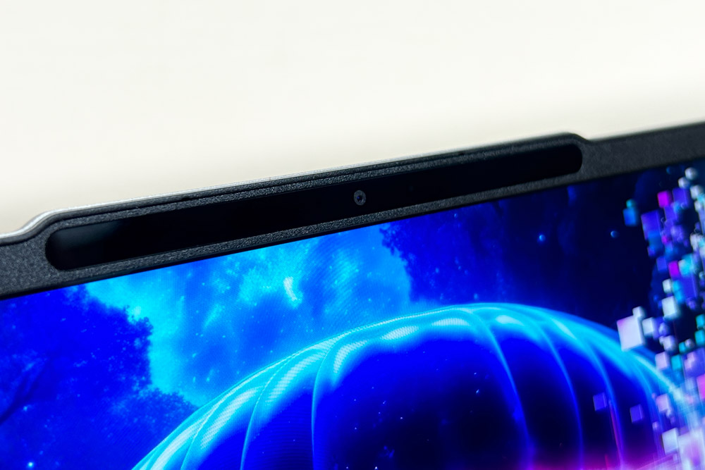 Lenovo Yoga Slim 7i Aura Edition Gen10(14型 Intel)　WEBカメラ