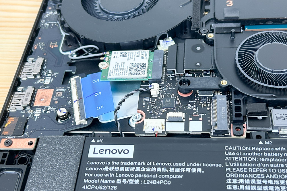 Lenovo Legion Pro 7i Gen 10(16型 Intel) 筐体内部　2nd M.2スロット