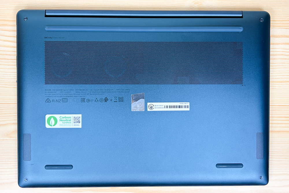 Lenovo Yoga Slim 7 Gen 10(14型 AMD) 底面カバー