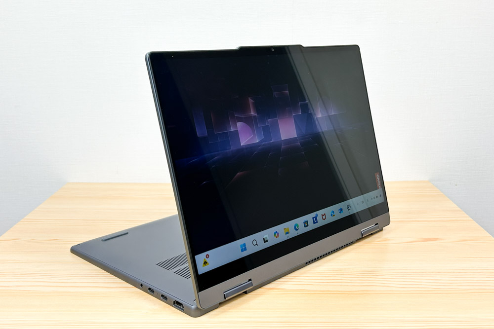 Lenovo IdeaPad 5 2-in-1 Gen 10(14型 AMD)　スタンドモード