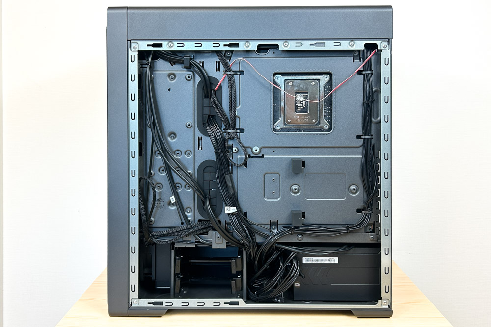 Lenovo Legion Tower 7 34IAS10 (Intel) 配線