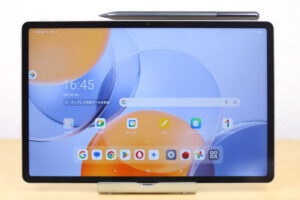 Lenovo Yoga Tab Lenovo tab Pen Proを上部に付けた状態