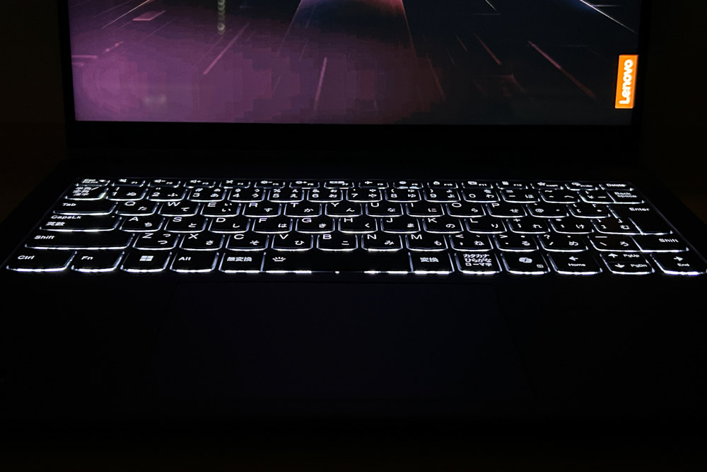 Lenovo IdeaPad 5 2-in-1 Gen 10(14型 AMD)　キーボード バックライトON