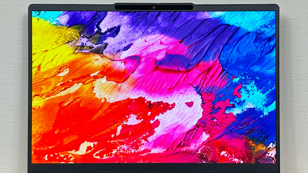 Lenovo IdeaPad Pro 5 Gen 10(14型 AMD) ディスプレイ色域比較