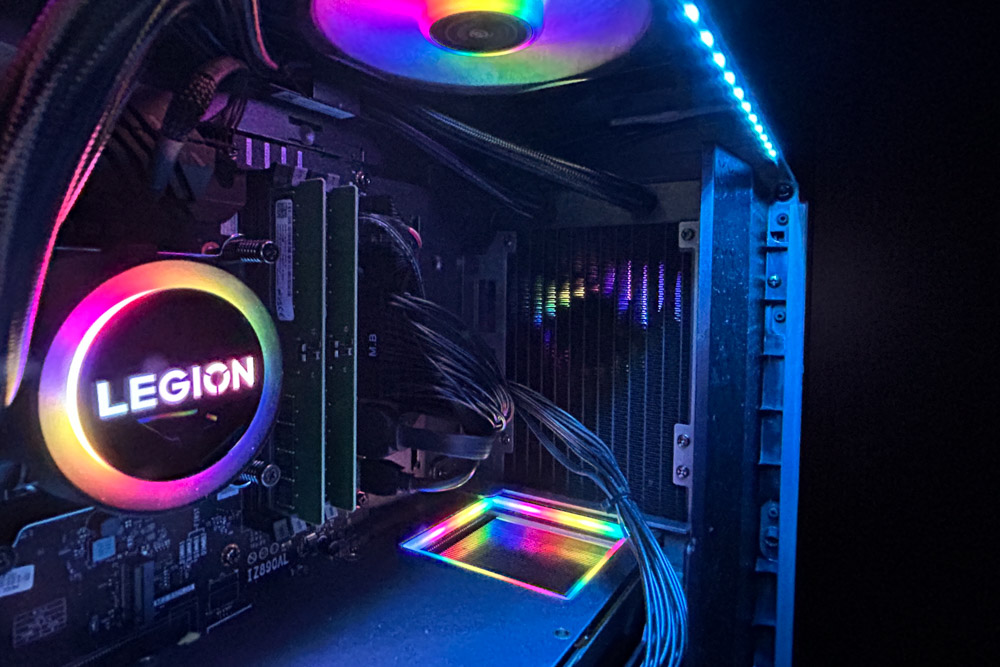 Lenovo Legion Tower 7 34IAS10 (Intel) 筐体内部