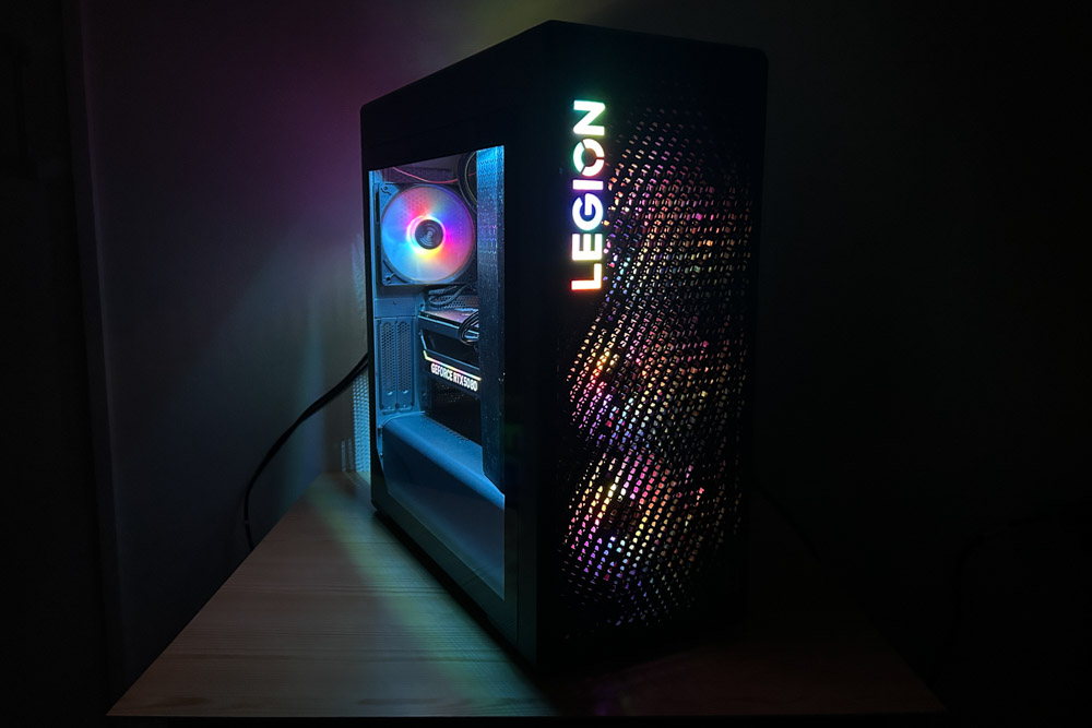 Lenovo Legion Tower 7 34IAS10 (Intel) ライティングON