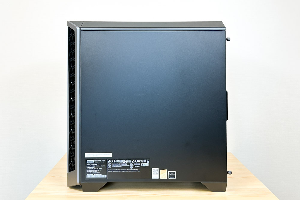 LOQ Tower 26ADR10 (AMD) 右側面