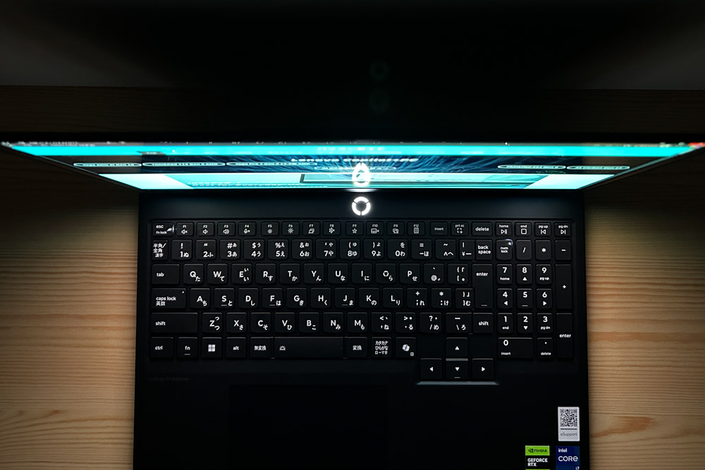 Lenovo Legion 5i Gen 10 ディスプレイ視野角のチェック　上から