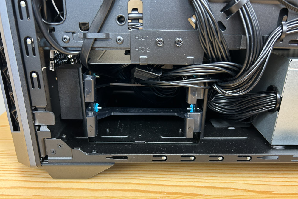 LOQ Tower 26ADR10 (AMD) HDD増設