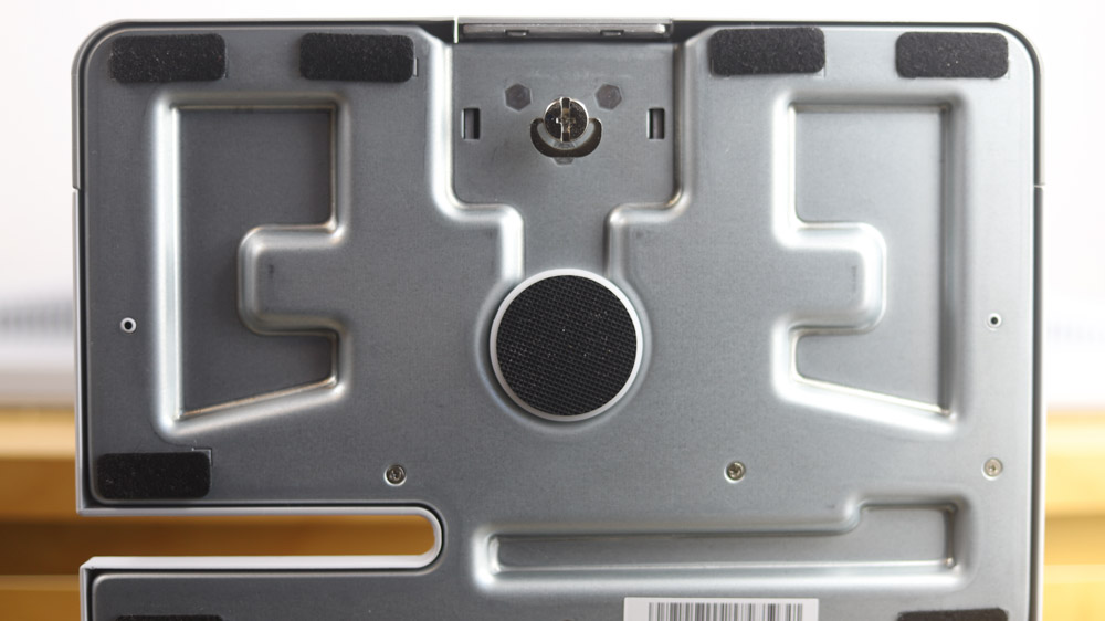 L27h-4A　スタンド底面