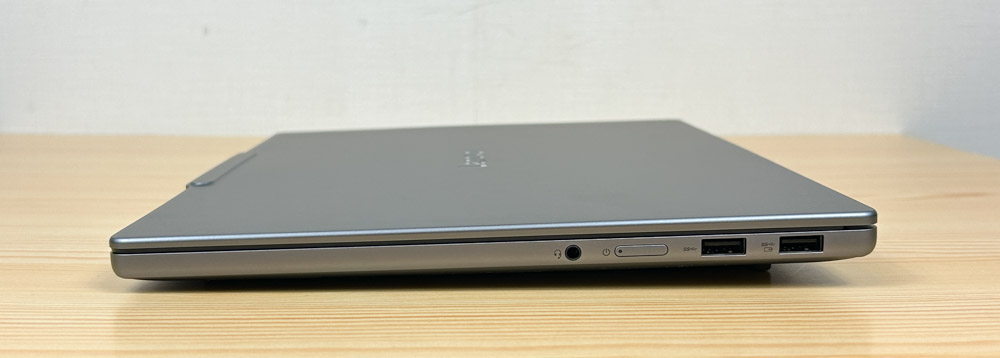 Lenovo IdeaPad Pro 5 Gen 10(14型 AMD) 右側面インターフェイス
