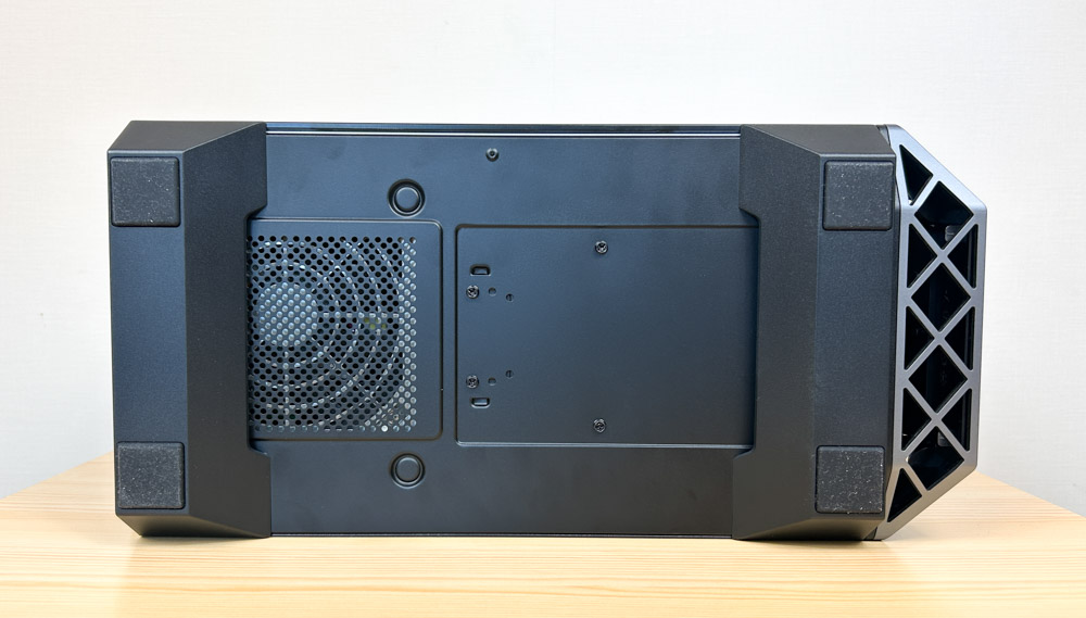 LOQ Tower 26ADR10 (AMD) 底面