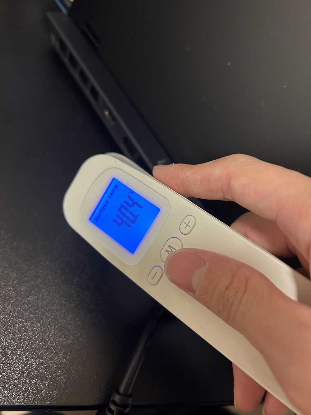 Lenovo Legion 5i Gen 10 ベンチマーク計測時のPC背面温度