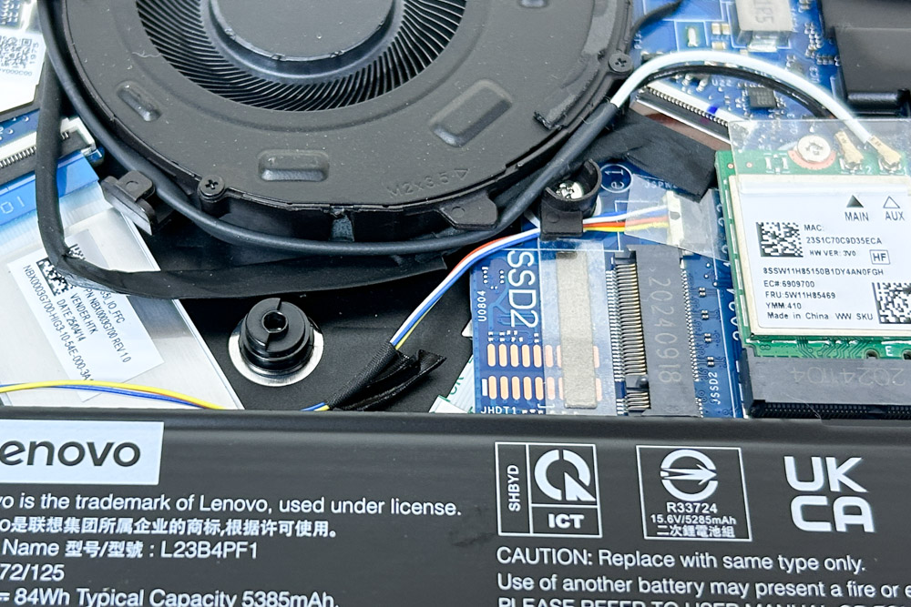 Lenovo IdeaPad Pro 5 Gen 10(14型 AMD) M.2スロット