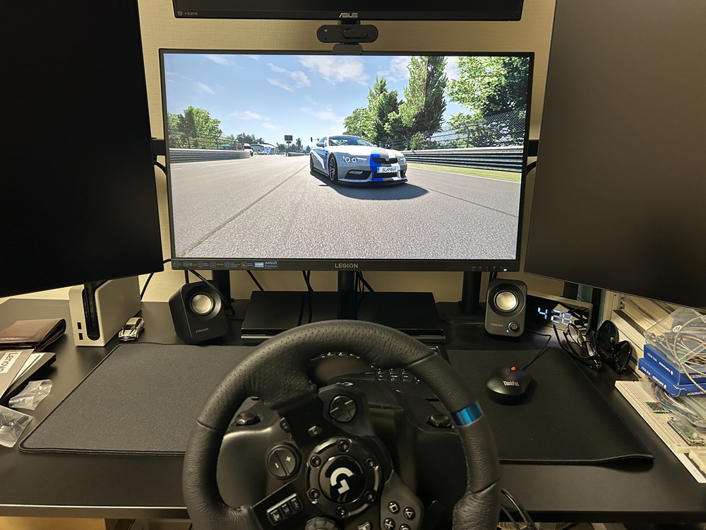 Legion 27Q-10でレースゲーム