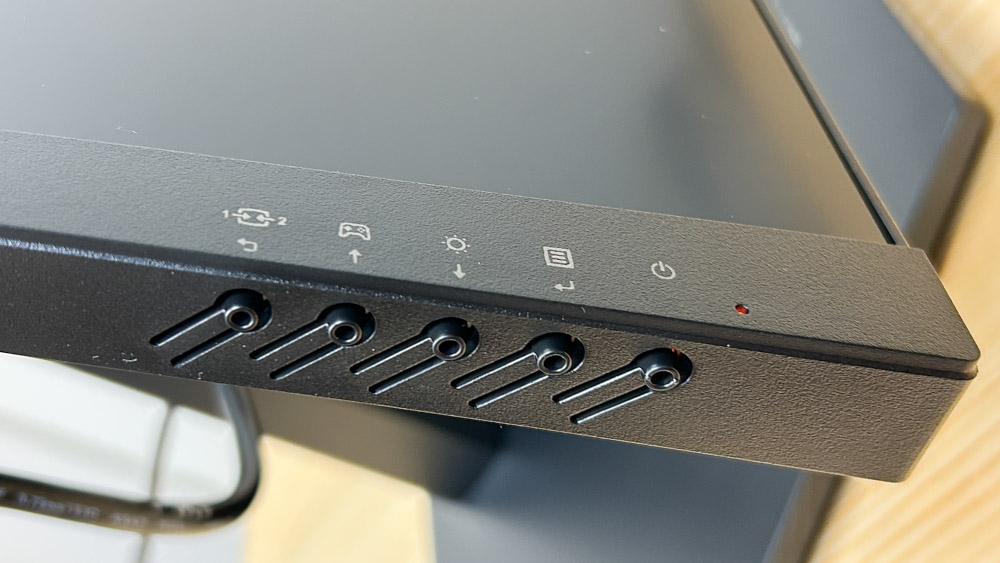 Legion 27Q-10 ボタン