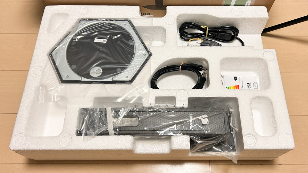 Legion 27Q-10 同梱物