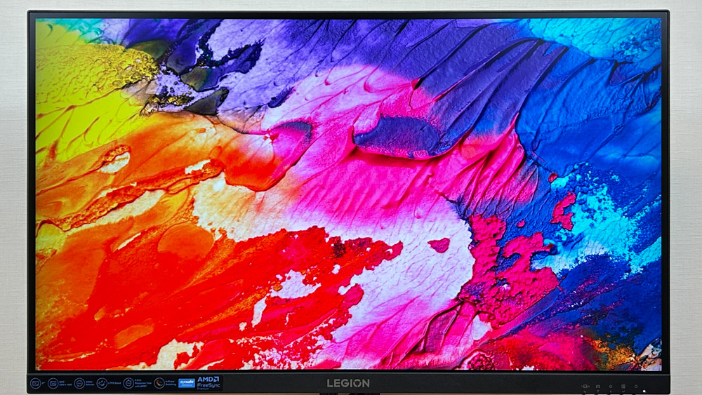 Legion 27Q-10 ディスプレイ　色域比較
