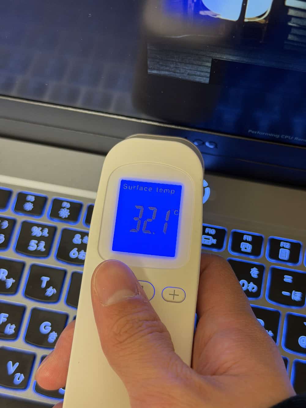 Lenovo LOQ 15AHP10(15.6型 AMD) PC表面温度