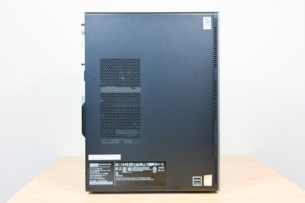 Lenovo LOQ Tower 17IAX10(Intel) 左側面
