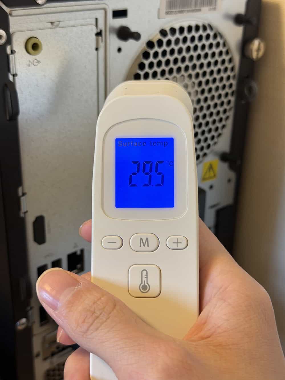 Lenovo LOQ Tower 17IAX10(Intel) ベンチマーク実行時のPC温度