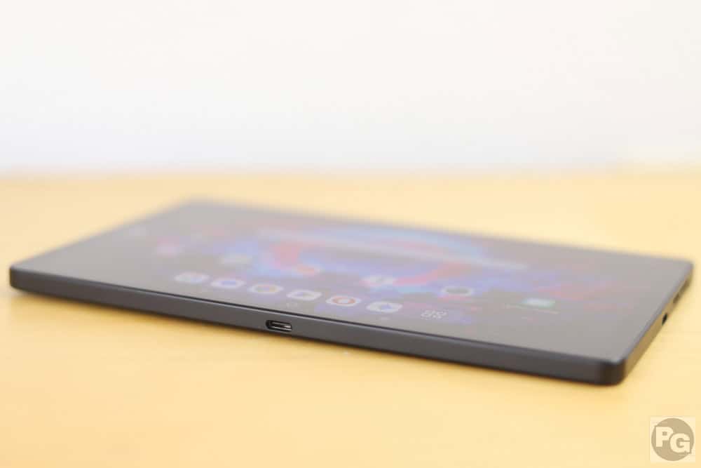 LEGION Tab (8.8”､5)のUSB 2.0 Type-Cポート