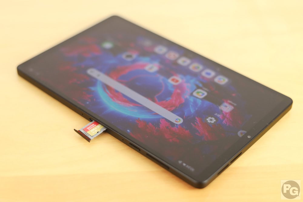 LEGION Tab (8.8”､5) microSDカードリーダー搭載