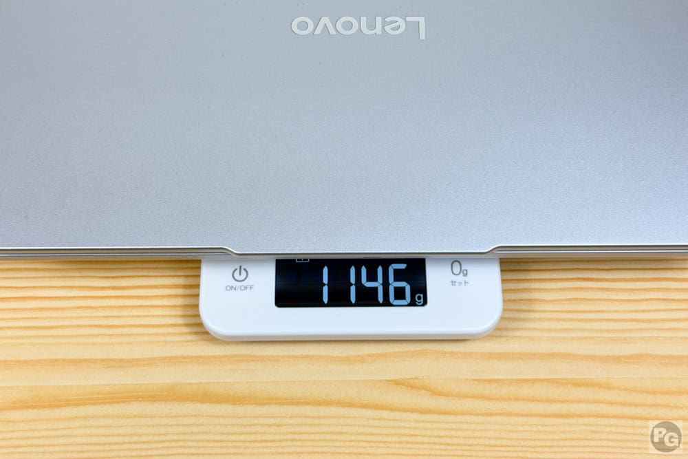 Lenovo IdeaPad Slim 5x Gen 11 (13.3型 Snapdragon)　重さ計測1146gティ上に軽い