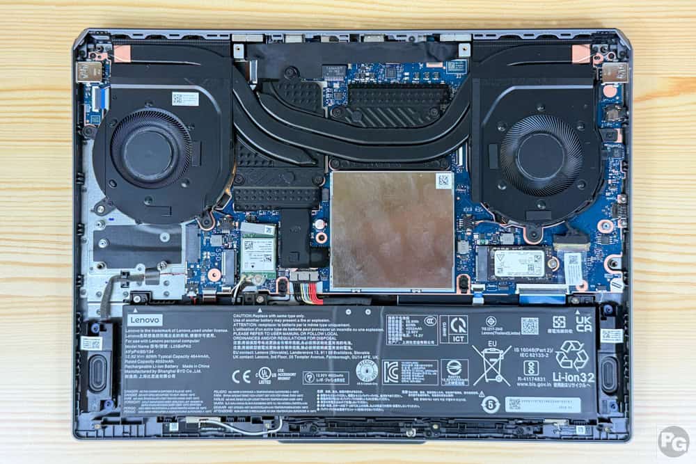 Lenovo LOQ 15IPH11 15.3 Intel 筐体内部が詳しくわかる