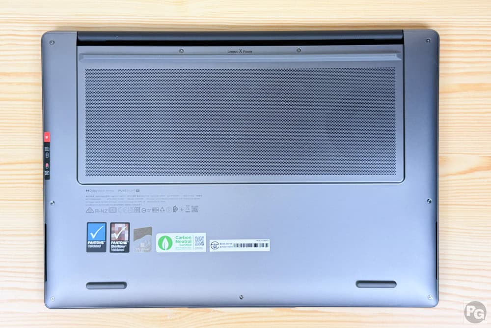 Lenovo Yoga Pro 7i Gen 11 Aura Edition(15.3型 Intel) 底面カバー