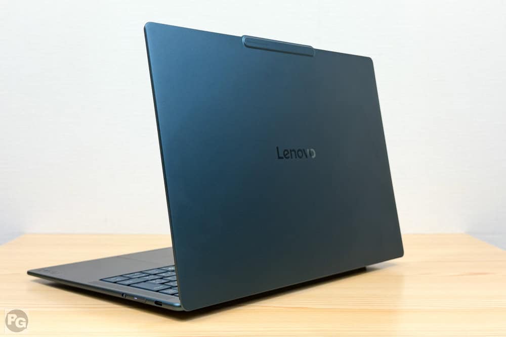 Lenovo Yoga Slim 7a Gen 11(14型 AMD)　後ろから