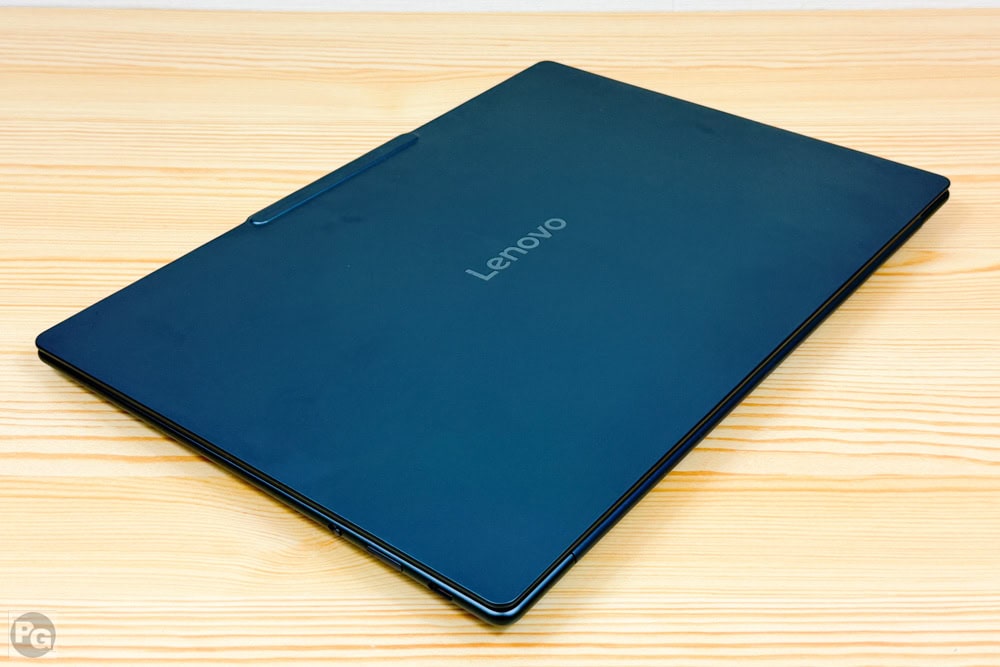 Lenovo Yoga Slim 7a Gen 11(14型 AMD)　アルミニウム筐体でサラサラな手触り