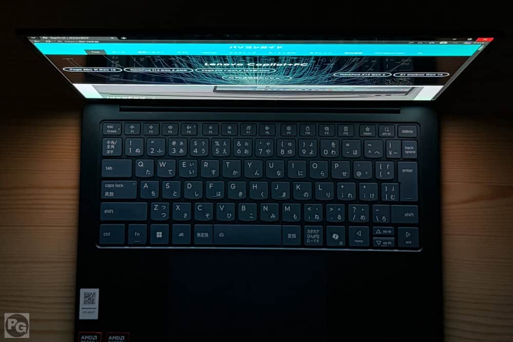 Lenovo Yoga Slim 7a Gen 11(14型 AMD)真上から視野角の確認