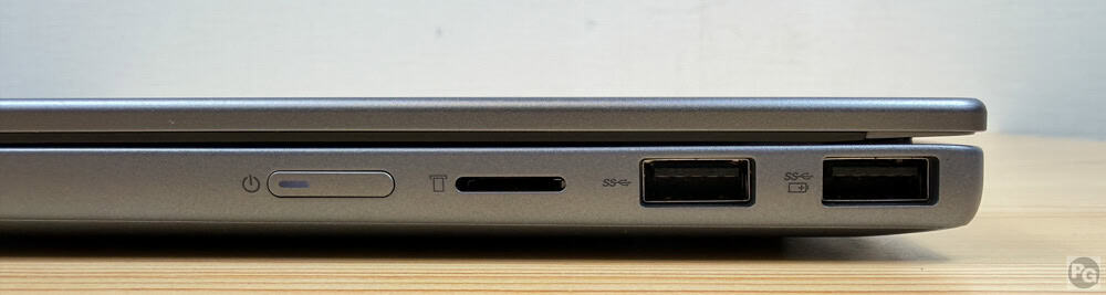 Lenovo IdeaPad 5i 2-in-1 Gen 11 (14型 Intel)　右側面インターフェイス