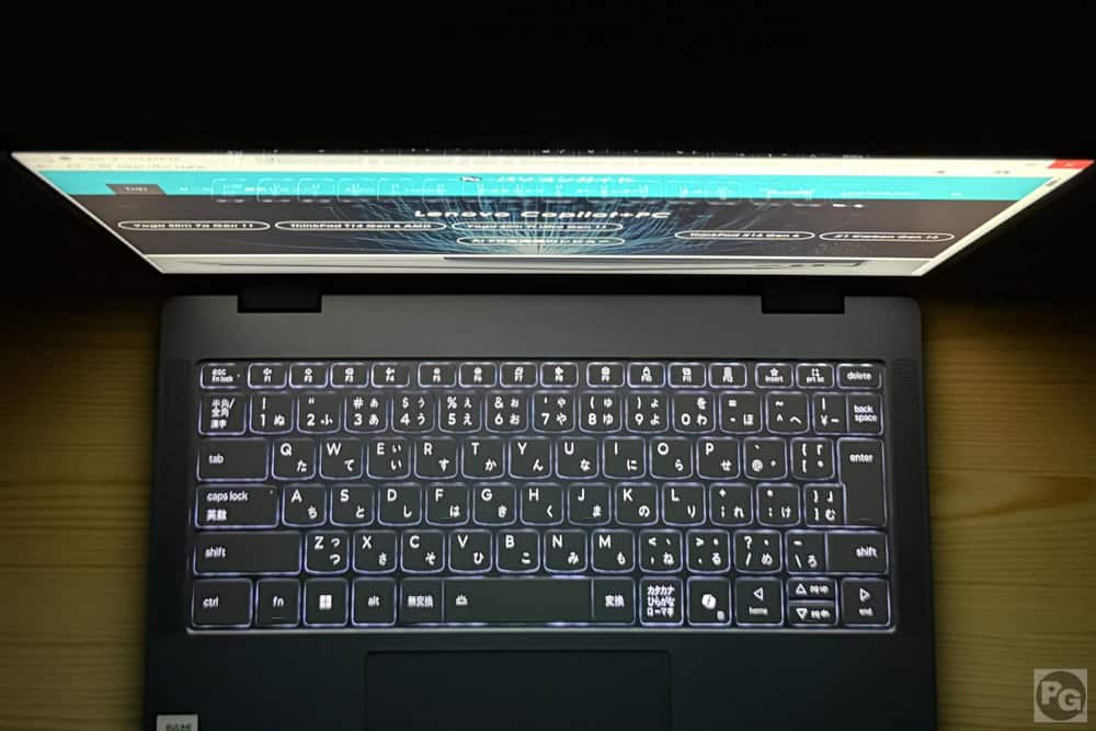 Lenovo IdeaPad 5i 2-in-1 Gen 11 (14型 Intel)　色域のチェック。上から見てもしっかりと見える