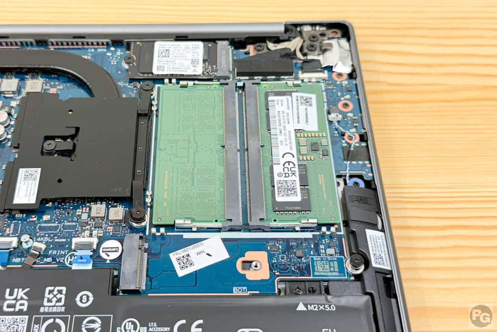Lenovo IdeaPad Slim 5a Gen 11(14型 AMD)のメモリスロットとM.2スロット